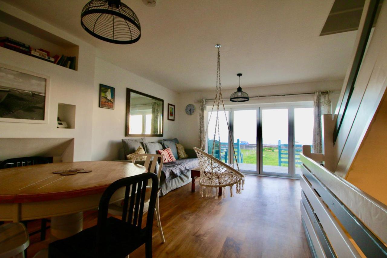 סיפורד Pebbles Beach House By Air Premier מראה חיצוני תמונה